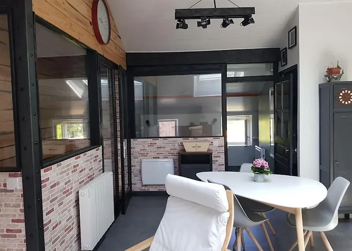 Petite Maison Type Loft En Plein Bourg D\'Ambazac