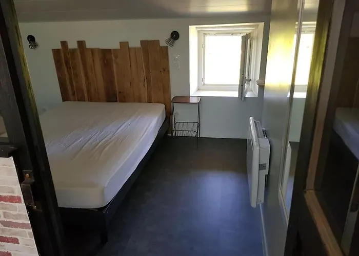 Petite Maison Type Loft En Plein Bourg D\'Ambazac